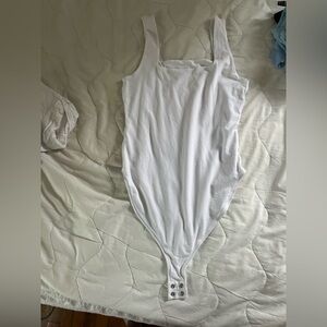 Old navy white body suit never worn